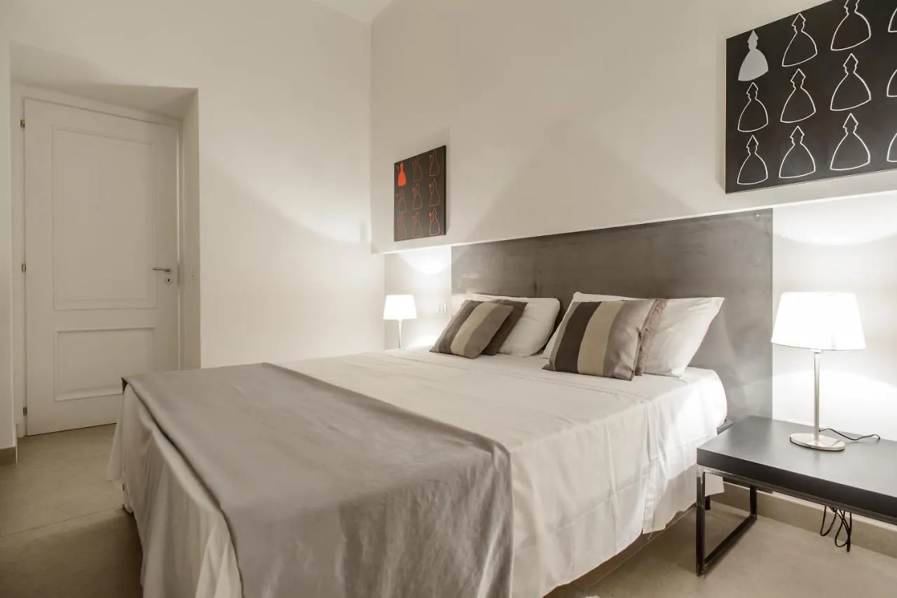Le Mummarelle 64 Apartment Naples Italy