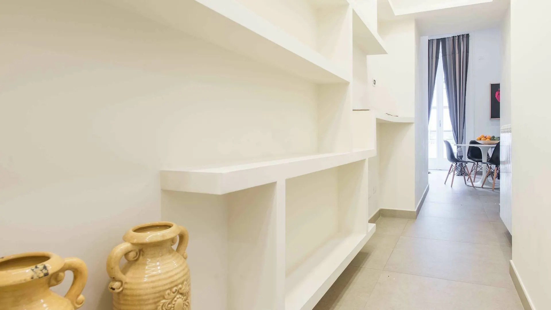 Le Mummarelle 64 Apartment Naples Italy